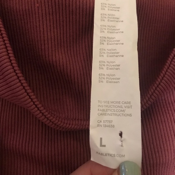 Fabletics Workout Set - Picture 4 of 6